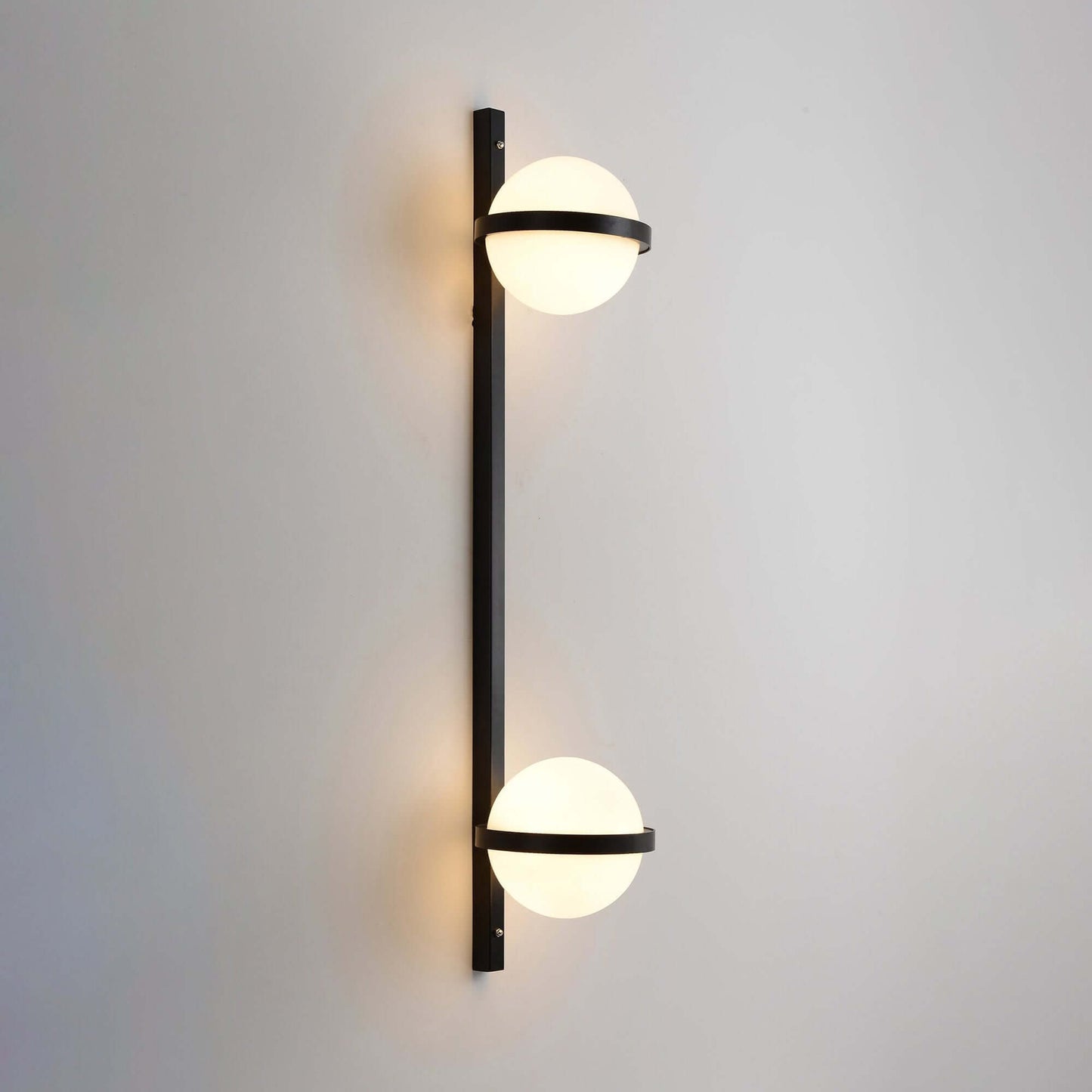 Applique Murale Extérieure Design Moderne - Éclairage LED Intégré