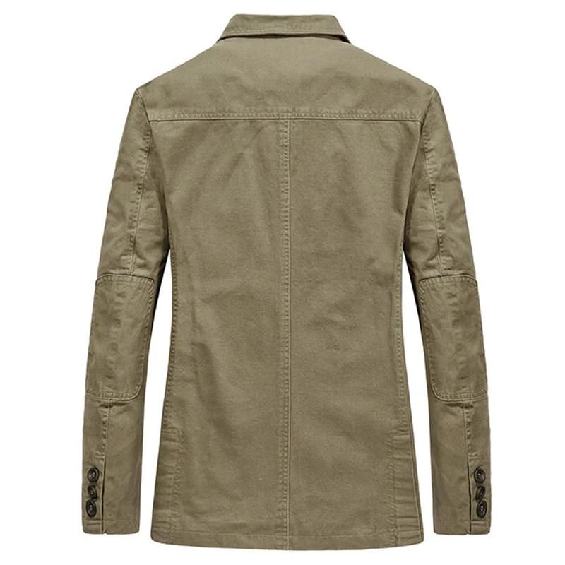 Blazer Clarence pour homme, léger et décontracté, coupe ajustée, tissu respirant, élégance moderne sur fond neutre.