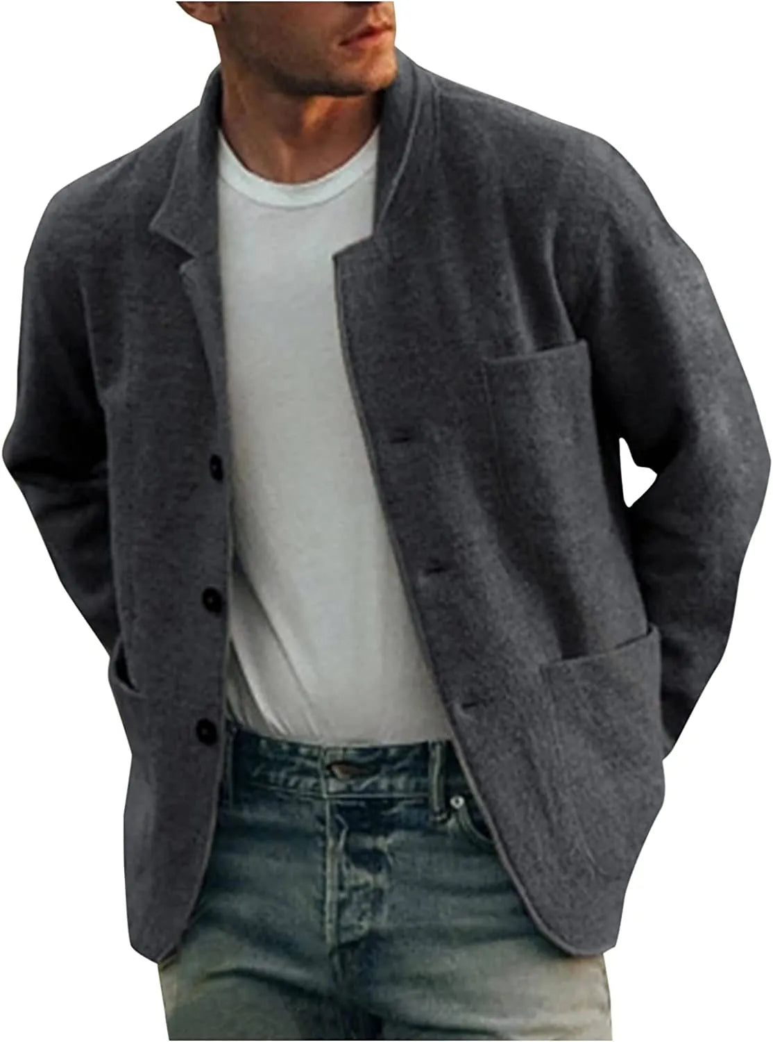 Blazer élégant homme avec poches multiples, coupe chic et moderne, couleur neutre, parfait pour toutes occasions.
