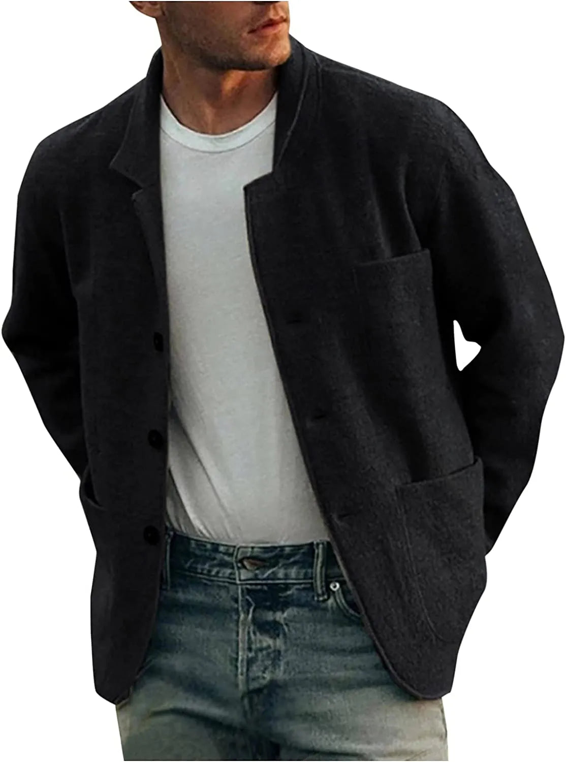 Blazer élégant homme avec poches multiples, coupe chic et moderne, couleur neutre, parfait pour toutes occasions.