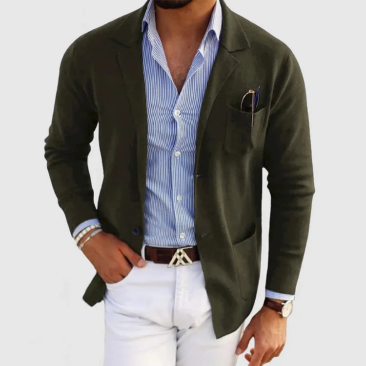 "Blazer homme élégant, poches à boutons, col revers, tissu premium, coupe moderne pour look sophistiqué et décontracté."