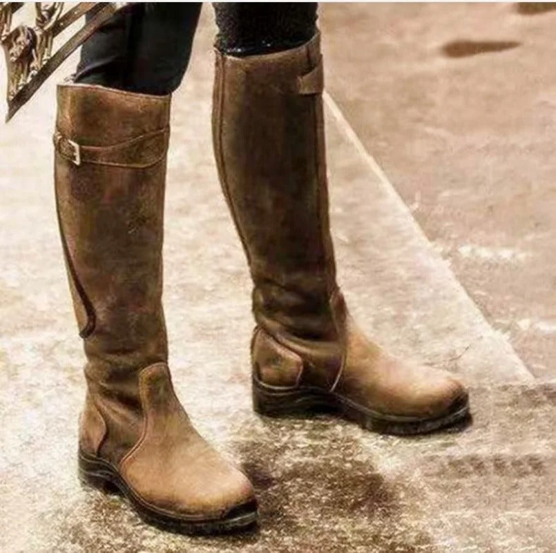 "Bottes d'hiver imperméables et brunes pour femme avec semelle antidérapante, idéales pour le froid"