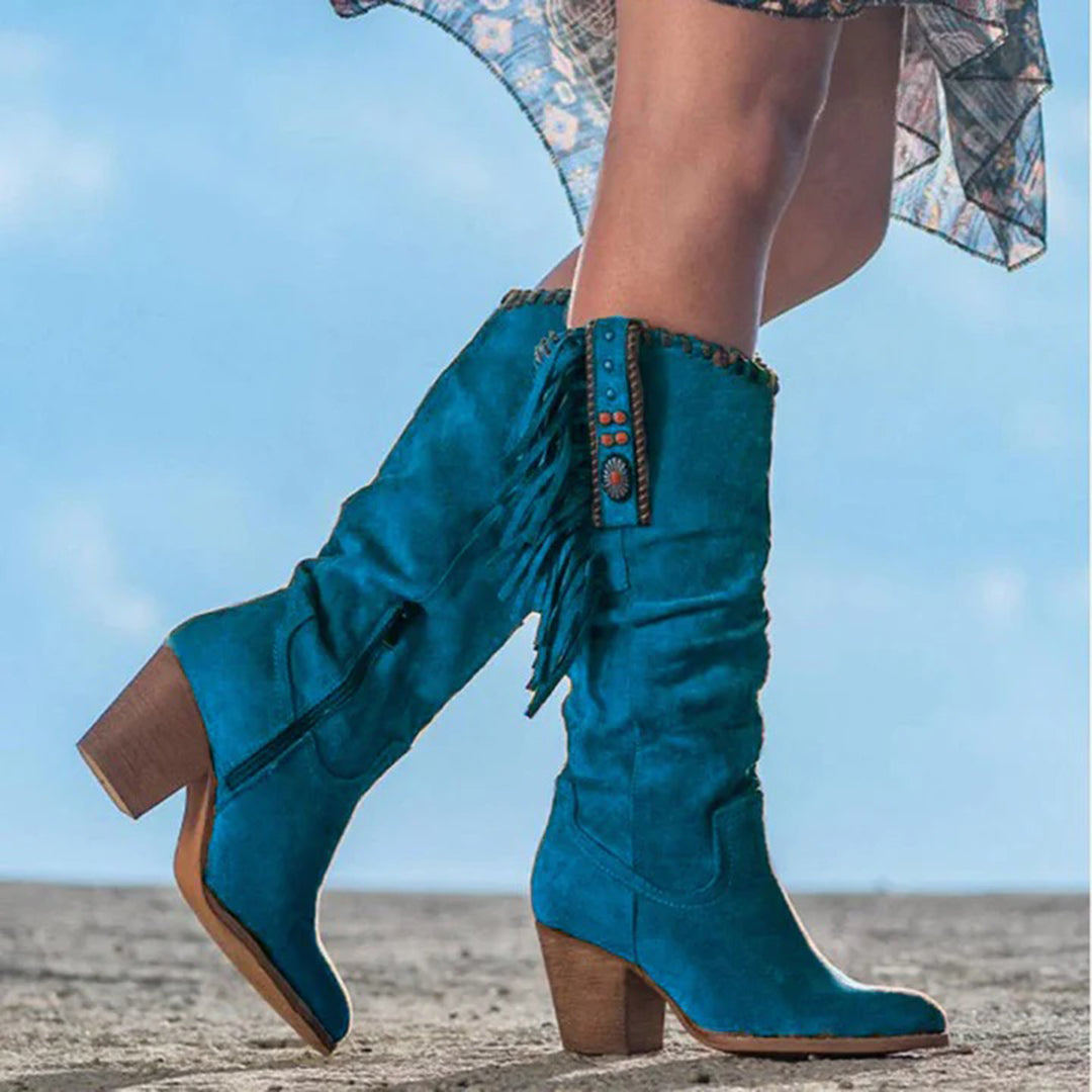 "Bottes western Delilah marron pour femmes, montantes au genou, talon bloc, style élégance décontractée."