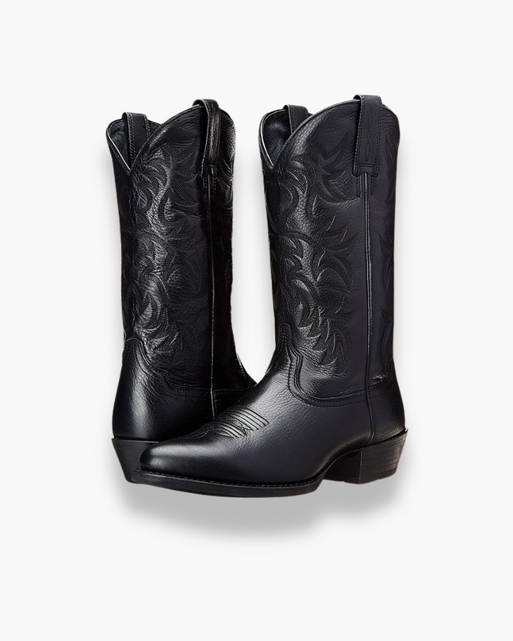 "Bottes western femme élégantes en cuir marron, détails couture soignés, style intemporel et moderne, confort premium"