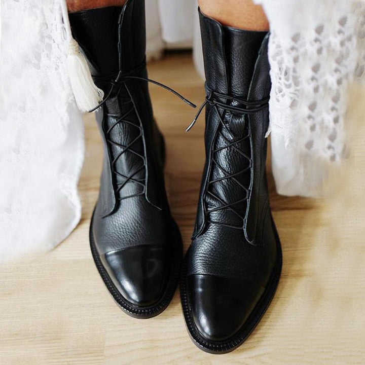 "Bottines élégantes en cuir premium à lacets avec bout pointu, talon bas, couleur marron et noir pour femmes."