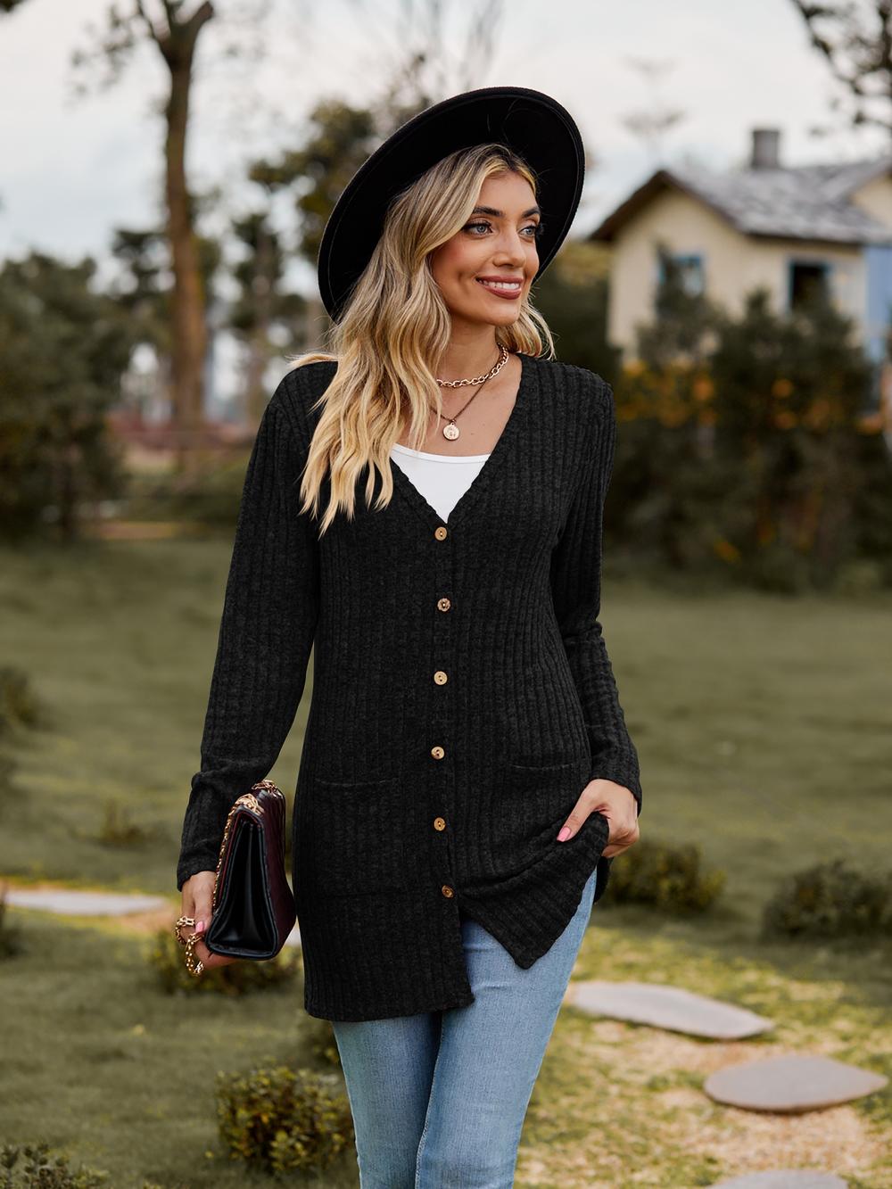 "Cardigan décontracté femme, manches longues, coupe fluide, idéal pour superposer avec style, tissu douillet, polyvalent."