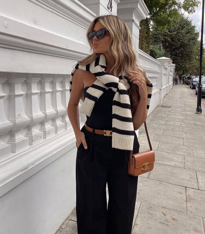 "Ceinture en cuir pour femmes avec élégante boucle dorée, accessoire chic et polyvalent pour sublimer votre style."