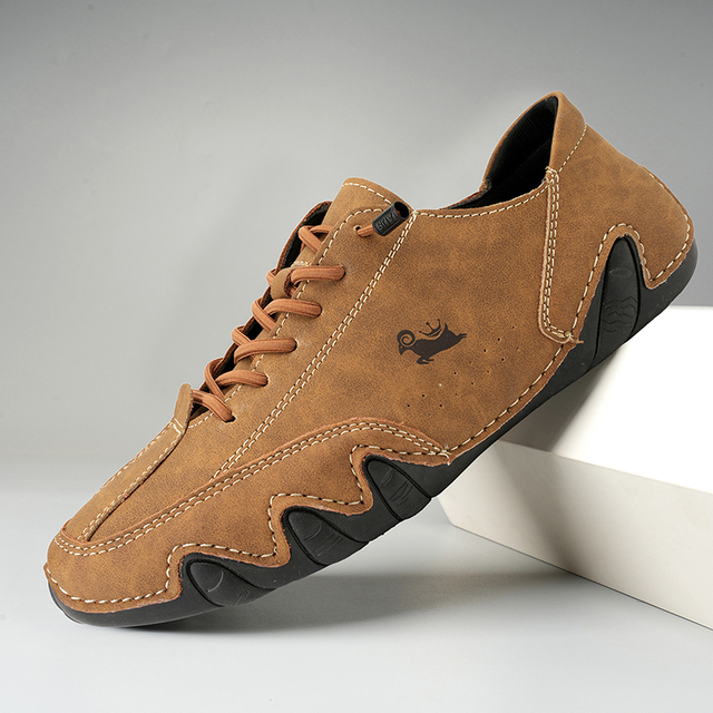 "Chaussures barefoot en cuir unisexe, marron, avec semelle flexible et antidérapante pour confort et mouvement naturel"