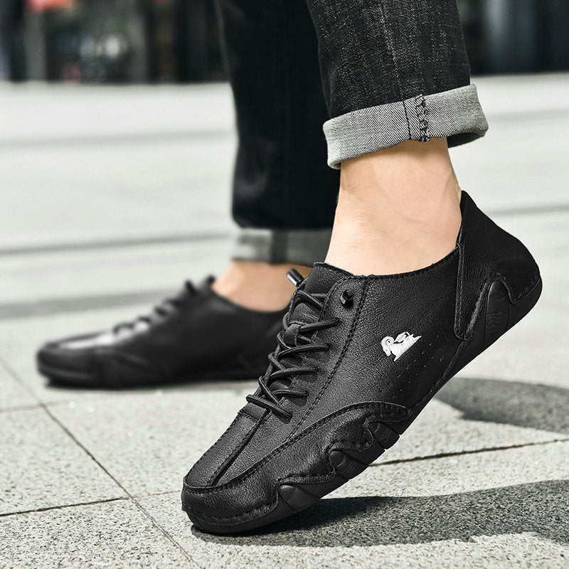 "Chaussures barefoot en cuir unisexe, marron, avec semelle flexible et antidérapante pour confort et mouvement naturel"