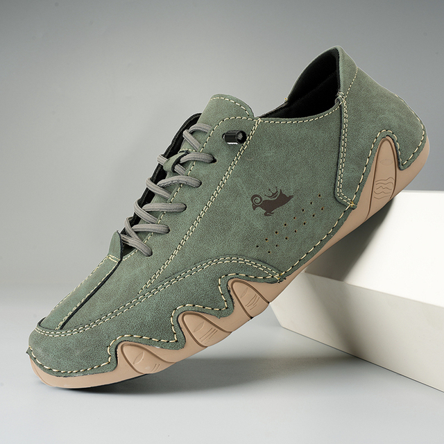 Chaussures barefoot unisexe en cuir FlexiMarche, minimalistes et flexibles, pour une marche naturelle et élégante.