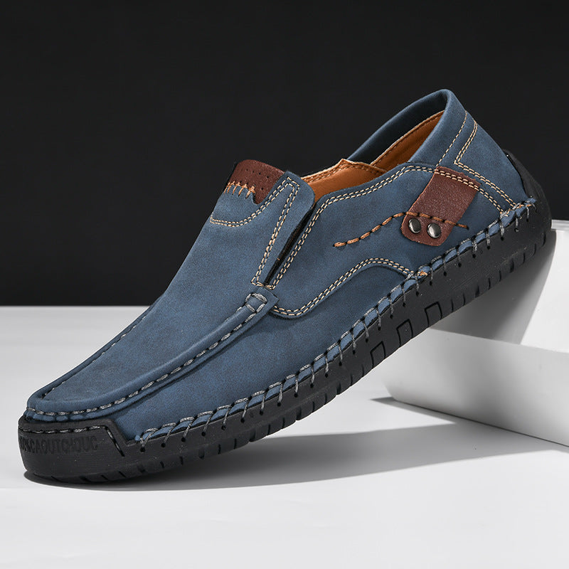 "Chaussures orthopédiques hommes confortables et faciles à enfiler, élégantes et pratiques pour un usage quotidien."
