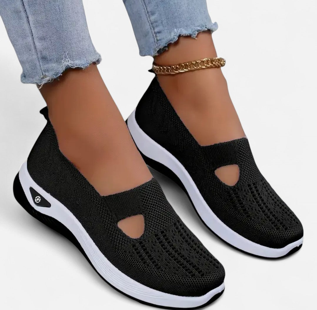 "Chaussures orthopédiques légères femmes, design moderne sans lacets, confort et soutien ergonomique."