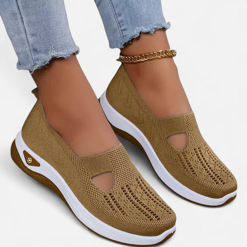 "Chaussures orthopédiques légères femmes, design moderne sans lacets, confort et soutien ergonomique."