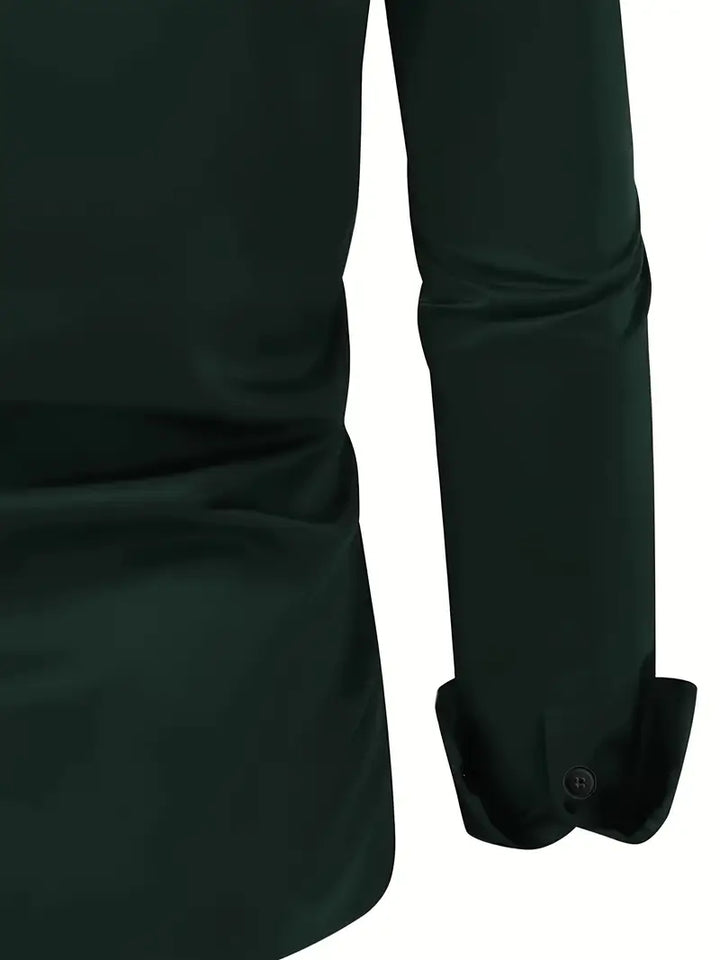 "Chemise formelle verte unie pour homme, coupe moderne, col à revers, tissu semi-transparent, élégante pour occasions profess