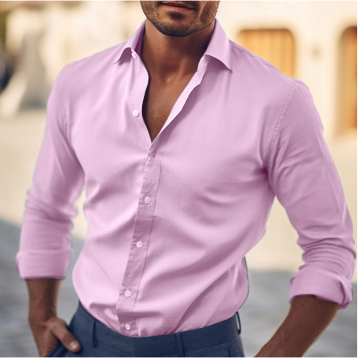Chemise homme moderne, coupe flatteuse, finitions élégantes, tenue sophistiquée et confortable, idéale pour toutes occasions.