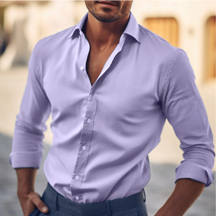 Chemise homme moderne, coupe flatteuse, finitions élégantes, tenue sophistiquée et confortable, idéale pour toutes occasions.