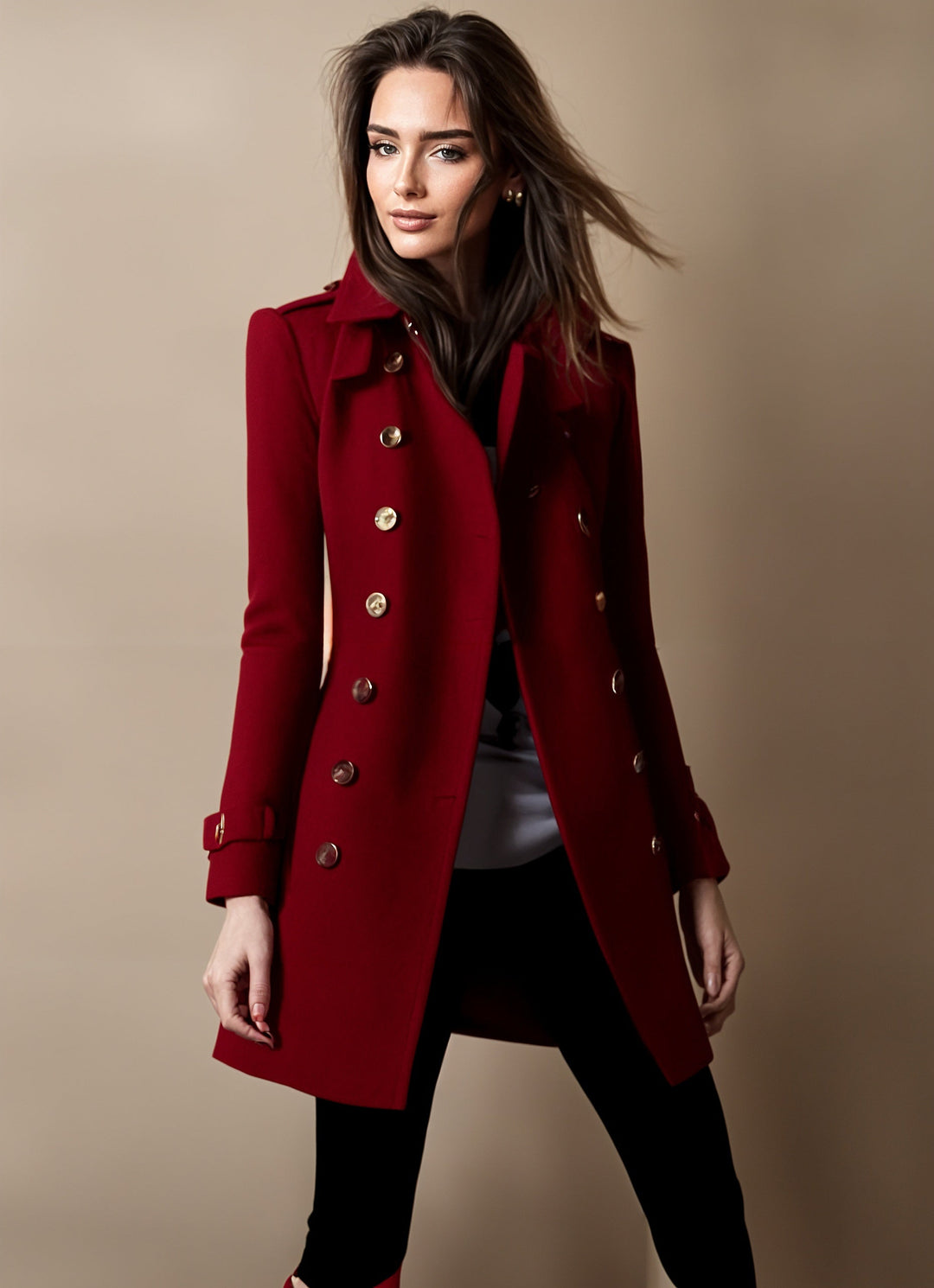 "Chic manteau d'hiver femme, coupe élégante, tissu chaud avec patte de boutonnage, parfait pour le style hivernal."