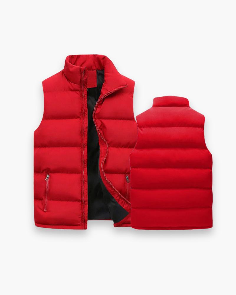 Doudoune homme sans manches moderne, vue de devant, col montant, minimaliste, coupe ajustée, isolante, poches pratiques.