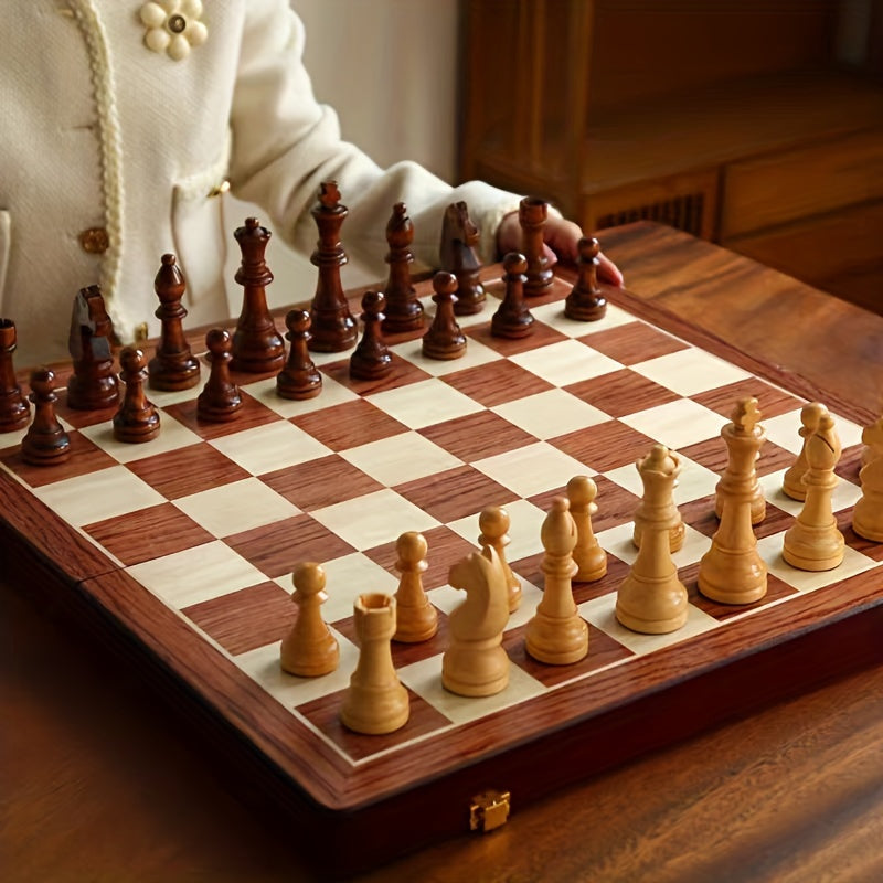 Jeu d'échecs en bois massif, design élégant, pièces artisanales, idéal pour les amateurs, décoration intérieure chic.