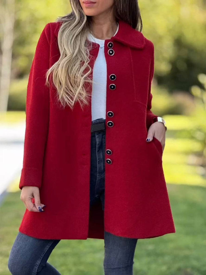 "Manteau d'hiver femme élégant Louise, col classique, boutons raffinés, chaud, idéal pour l'hiver, style intemporel"