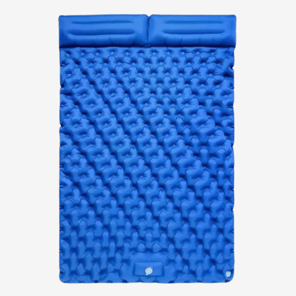 Matelas gonflable double léger et résistant, idéal pour le camping, bleu clair, structure alvéolée pour un confort maximal.