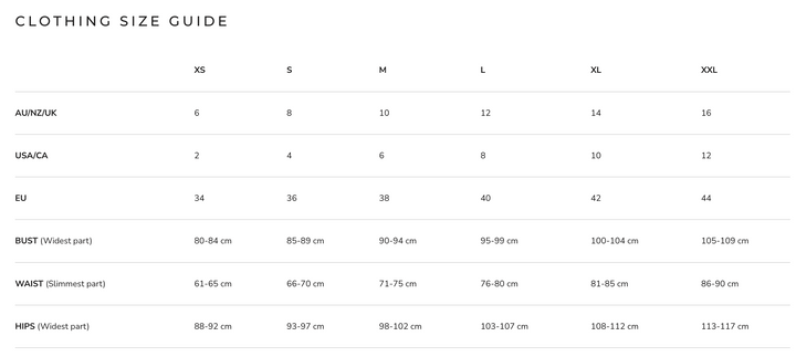 "Mini-robe noire scintillante sans bretelles, silhouette A, glamour et confort pour occasions spéciales."