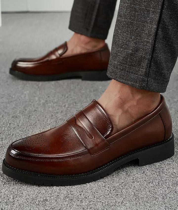 "Mocassins habillés en cuir véritable pour homme, teinte cognac, style élégant pour tenues formelles et décontractées."