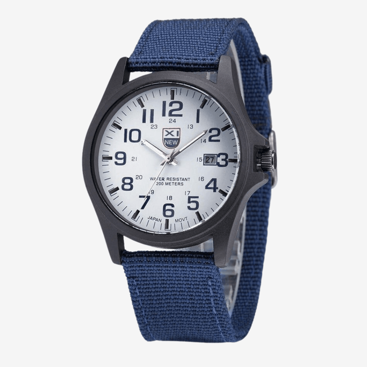 Montre outdoor étanche pour homme, boîtier acier inoxydable, bracelet silicone, idéale randonnée et aventure.