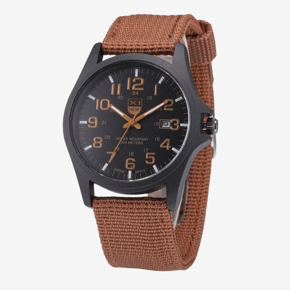 Montre outdoor étanche pour homme, boîtier acier inoxydable, bracelet silicone, idéale randonnée et aventure.
