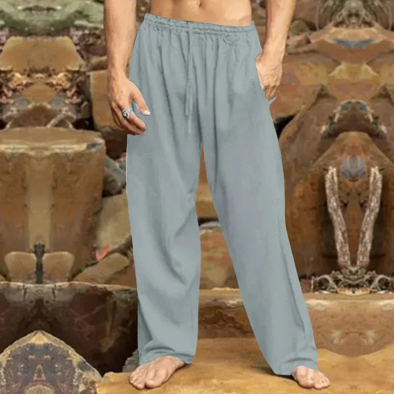 "Pantalon de loisirs en lin pour hommes, coupe moderne, tissu respirant et confortable, idéal pour un look chic décontracté."