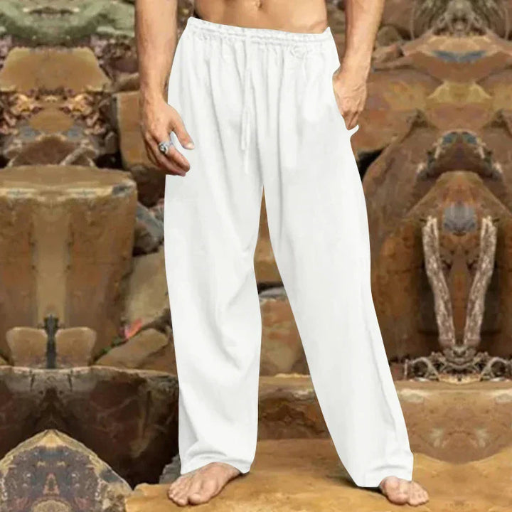 "Pantalon de loisirs en lin pour hommes, coupe moderne, tissu respirant et confortable, idéal pour un look chic décontracté."