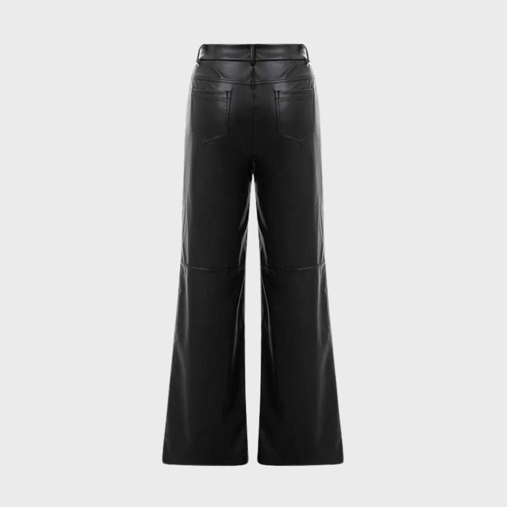 "Pantalon en cuir noir femme élégant, coupe ajustée, soulignant courbes, confort et style sophistiqué pour toute occasion."