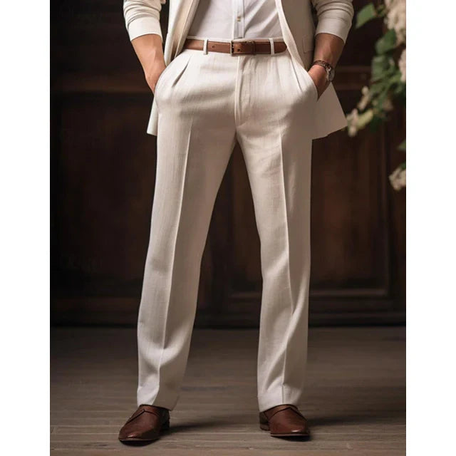 Pantalon en lin léger pour hommes, décontracté chic, couleur neutre, idéal pour l'été et les occasions élégantes.