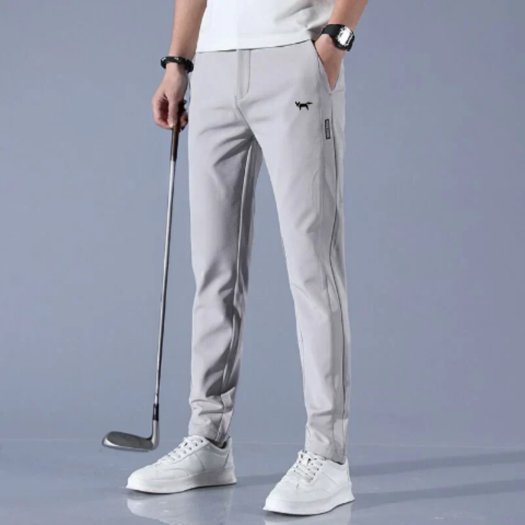 Pantalon homme élégant et confortable en tissu stretch gris, idéal pour le golf et sorties, coupe ergonomique.