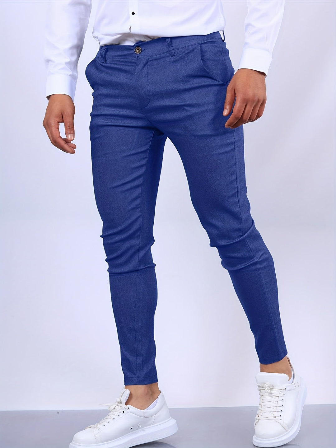 "Pantalon homme slim fit élégant, coupe moderne et ajustée, idéal pour un style professionnel et confortable."