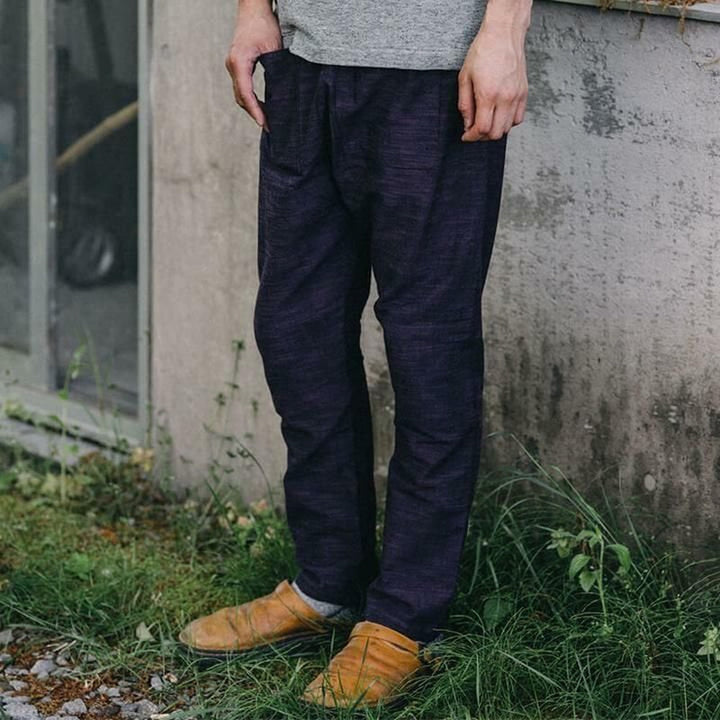 "Pantoufles en cuir pour hommes, confort orthopédique, élégantes et durables, semelles ergonomiques amovibles."