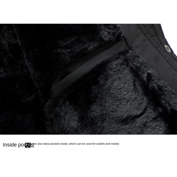 Parka hiver homme vue de face, capuche amovible, design élégant, couleur noire, résistante au froid et intempéries.