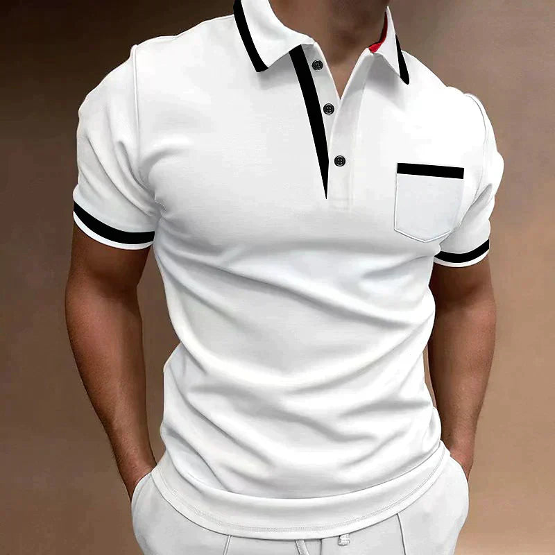 "Polo ajusté homme avec détails contrastés noirs, manches courtes et col à boutons, élégant et stylé pour un look soigné."