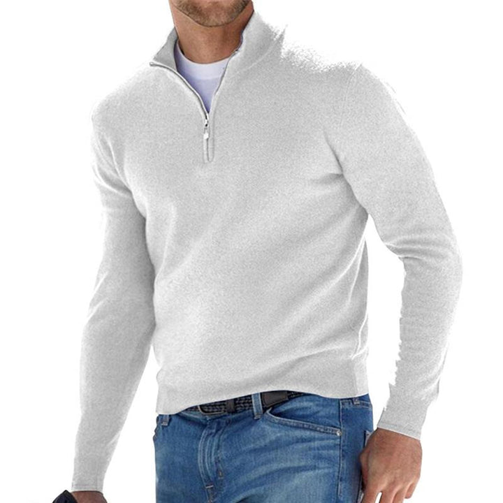 "Pull homme en laine chaude, texture douce, coupe ajustée, polyvalent, élégant, disponible en plusieurs couleurs."