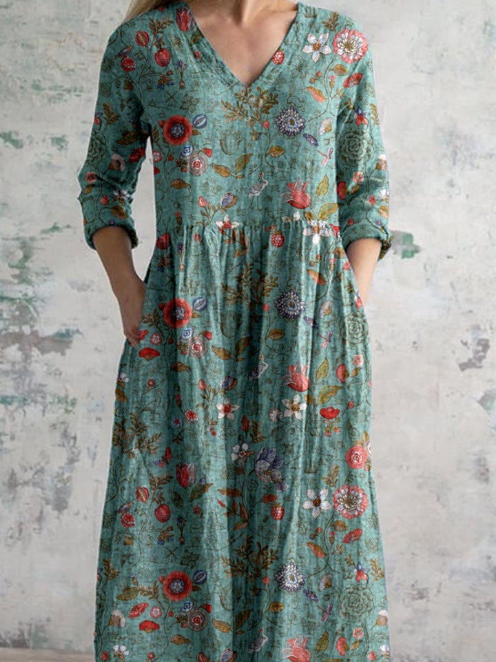Robe d'été élégante en coton, teintes vibrantes, design aéré, idéale pour les journées chaudes, confort et style assuré.
