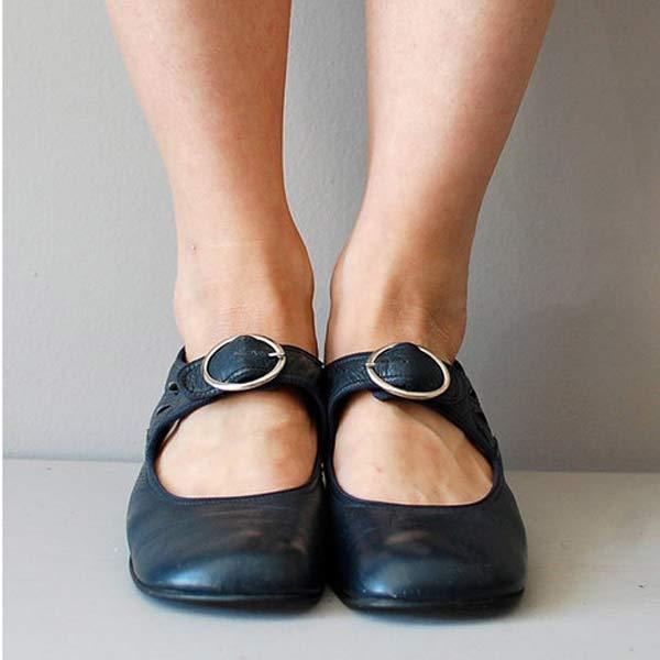 "Sandales en cuir Jolien rouges pour femmes, confort optimal avec semelle antidérapante et mousse à mémoire de forme."