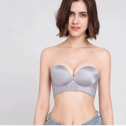 Soutien-gorge sans bretelles, push-up effet, confort optimal, matériau antidérapant, couleur nude, lingerie élégante.
