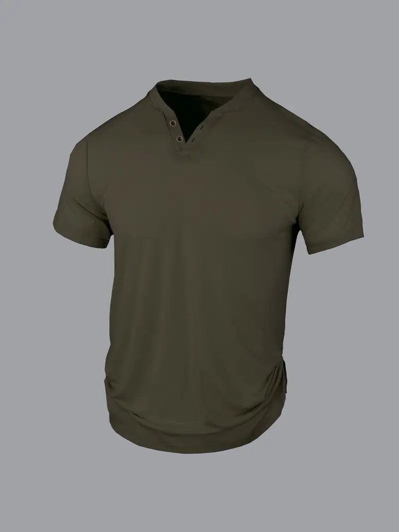 "T-shirt Henley vert élégant pour hommes, coupe classique, tissu léger et respirant, style décontracté et raffiné."
