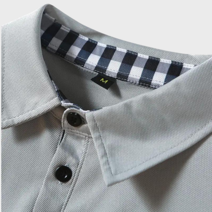 Tee-shirt homme à manches longues noir, coupe élégante, tissu doux et respirant, parfait pour style chic et confort.