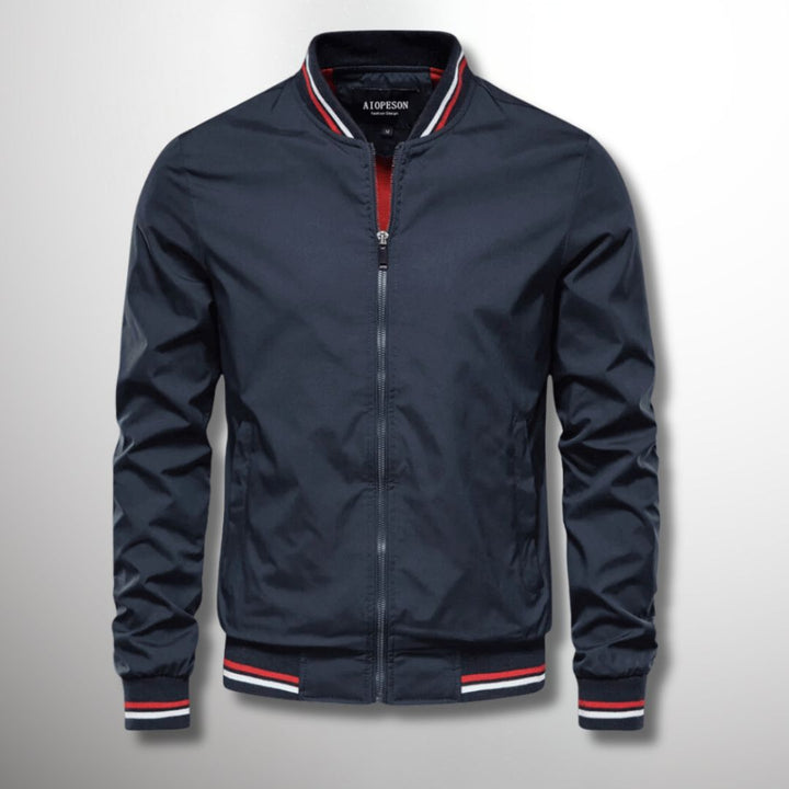 "Veste de transition Denis pour hommes, élégante avec finitions premium, parfaite pour mi-saison et journées fraîches."