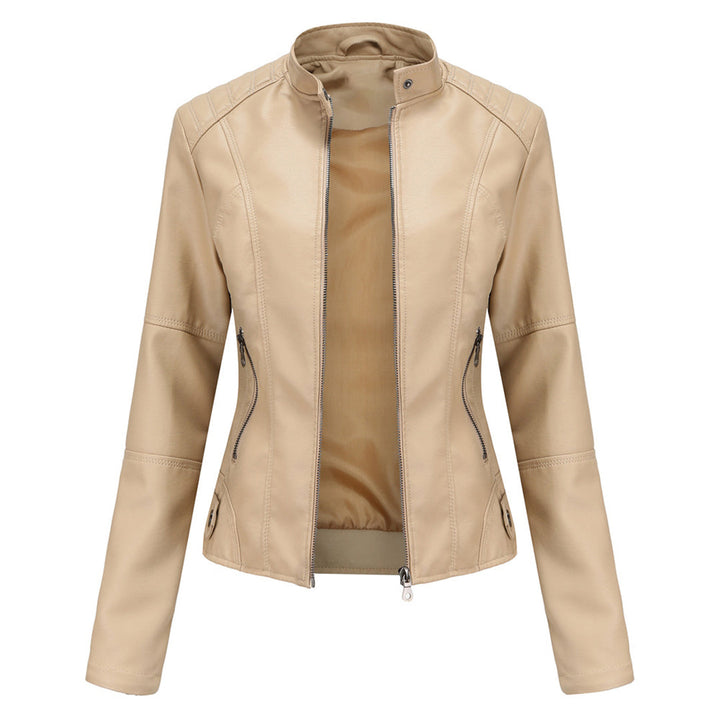 Veste en cuir camel pour femmes, chic et polyvalente, en cuir souple, apportant élégance et confort à toutes occasions.