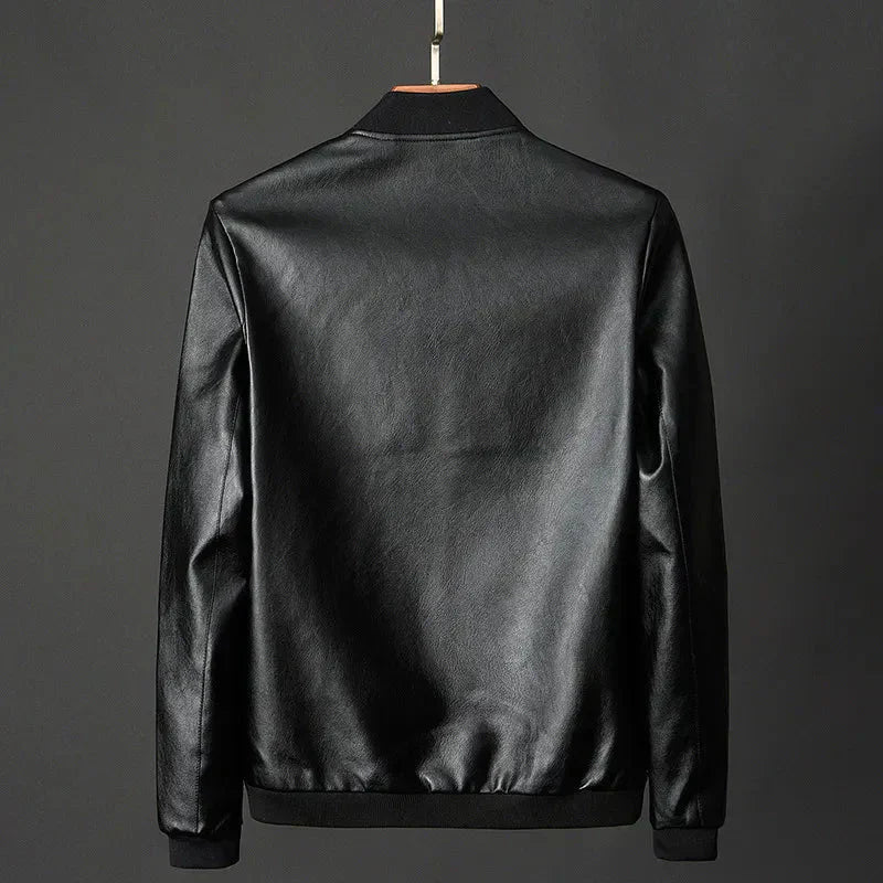 "Veste en cuir homme élégante, vue avant, coupe ajustée, couleur noire, style urbain pour une allure raffinée et moderne"