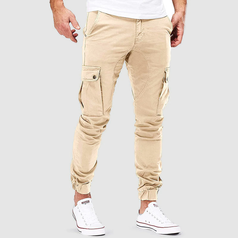 "Visuel pantalon cargo homme décontracté, coton, poches multiples, khaki, confortable et moderne pour aventure urbaine."