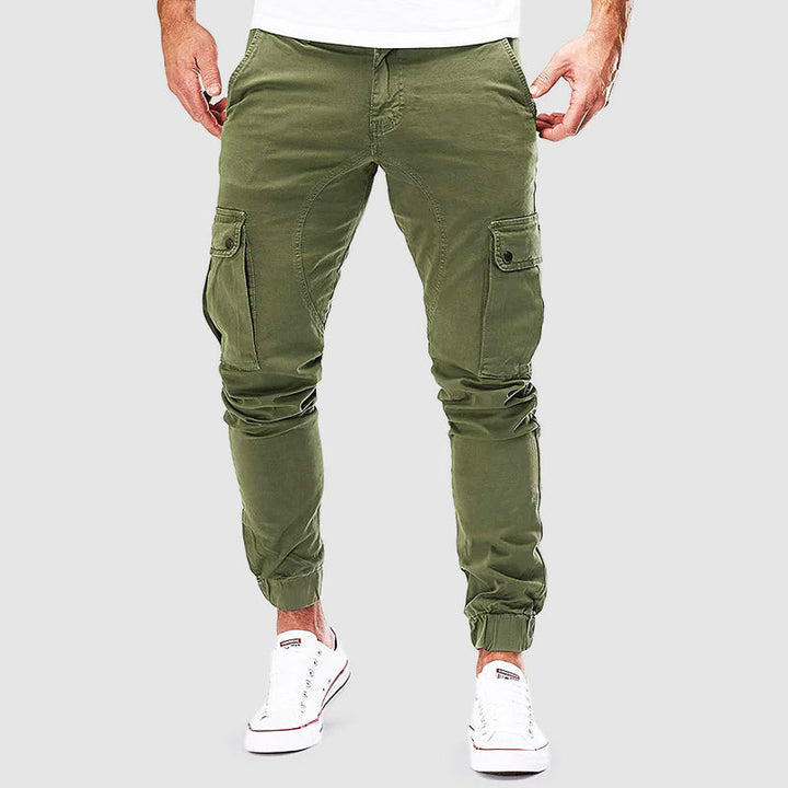 "Visuel pantalon cargo homme décontracté, coton, poches multiples, khaki, confortable et moderne pour aventure urbaine."