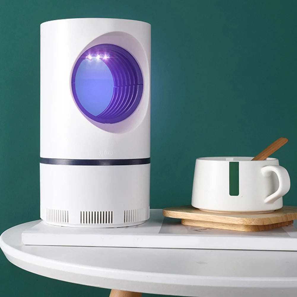 "Zapper anti-moustiques extérieur avec grille électrique, efficace et sécuritaire, idéal pour jardin et espace patio."